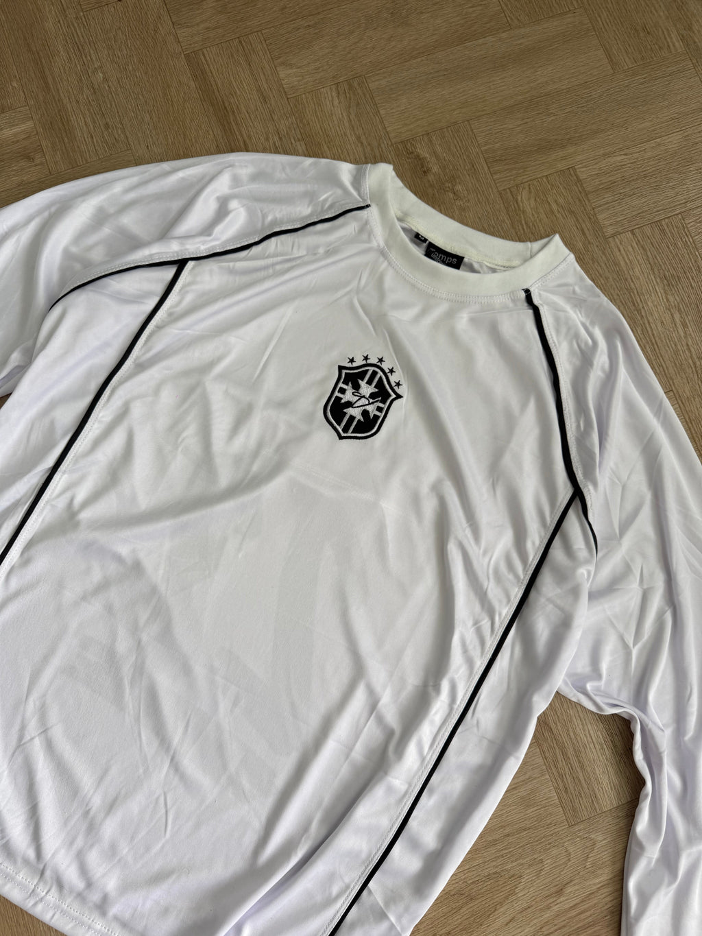 BRAZIL 22 FOOTBALL T-SHIRT (LONGSLEEVE)