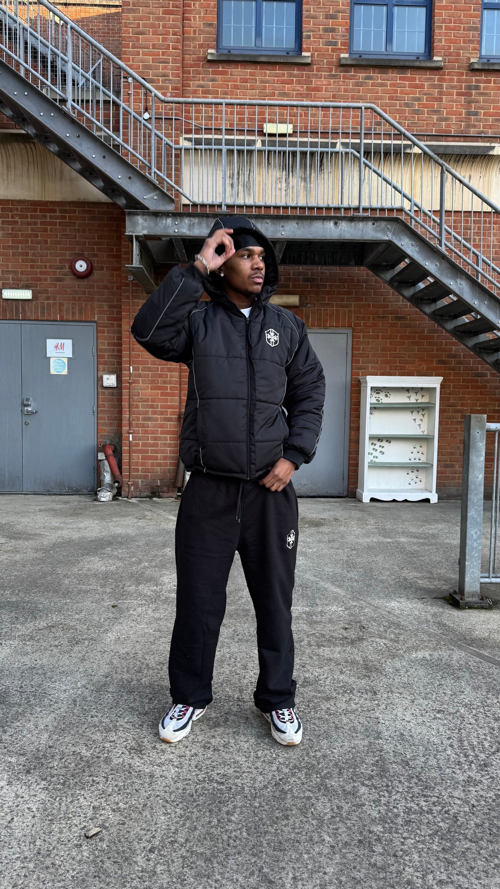 BLACK BRAZIL PUFFER COAT